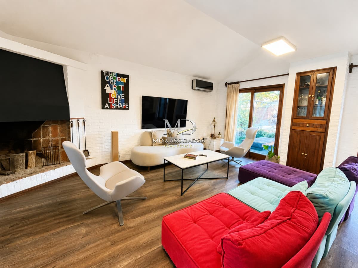 🏡 Excelente Casa en Venta a Pasos del Mar - Parada 23 de Playa Mansa.REF:6635