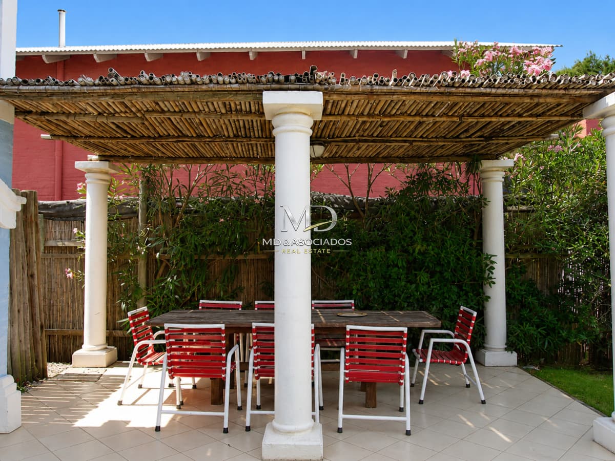 Casa en Montoya, 4 dormitorios *Ref: 5461