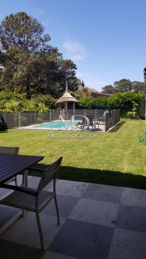 Hermosa casa en San Rafael, entorno tranquilo y agradable.Ref :6220