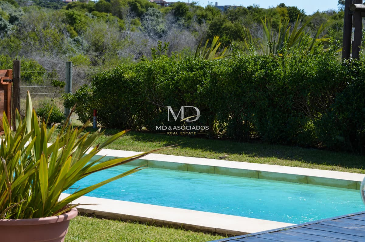 Casa con vista única al mar.Ref: 5613