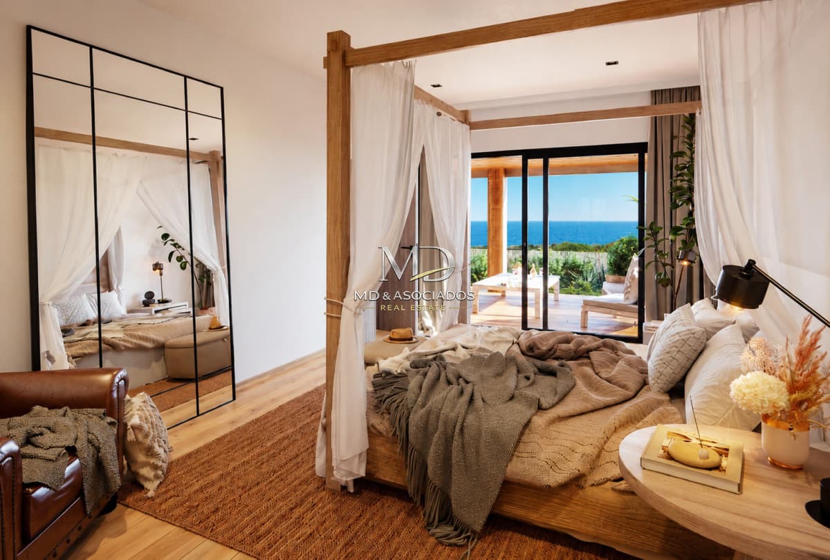 Espectacular casa de dos plantas con vista al mar. REF(9420)