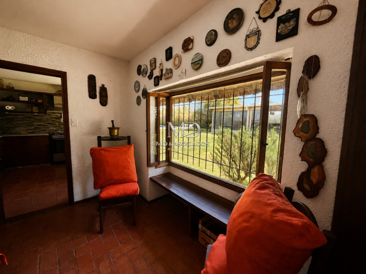 Espectacular casa con gran parque y piscina