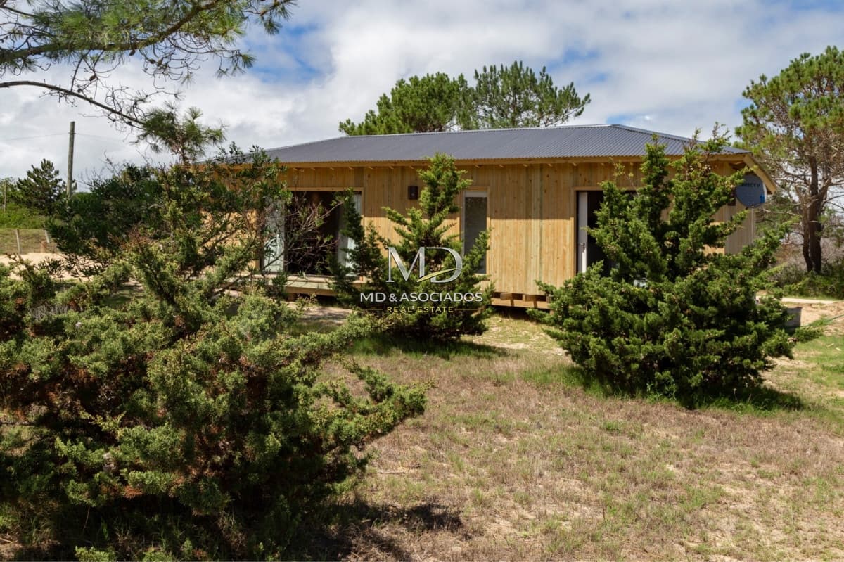Hermosa Residencia en Alquiler en José Ignacio. Ref: 7444