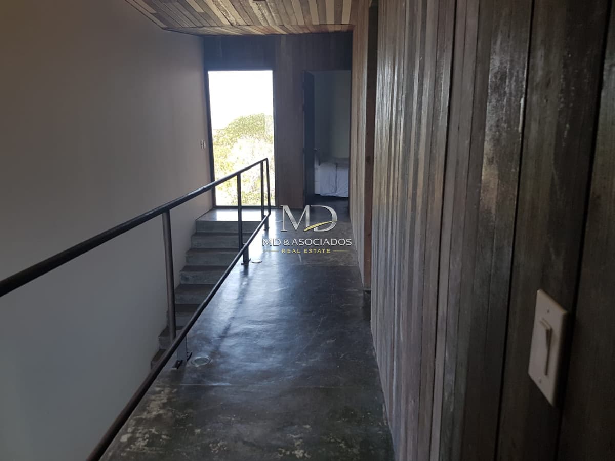 Casa en manantiales barrio el chorro ,amplia ,con todas las comodidades.Ref: 5838