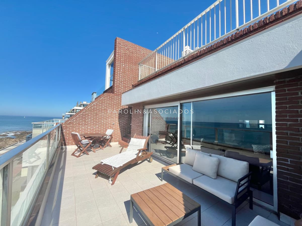 Penthouse en venta en Peninsula de Punta del Este.