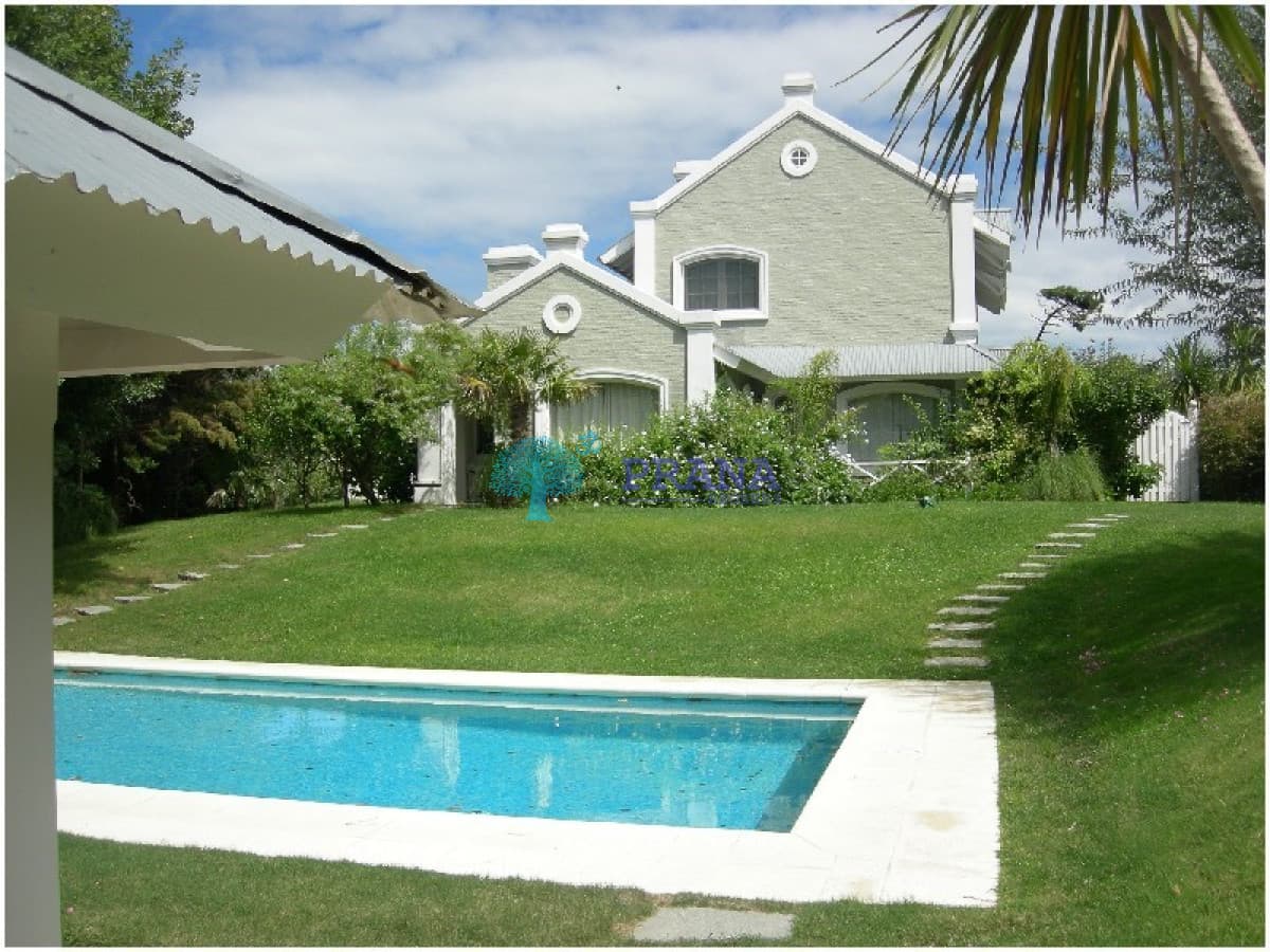 Casa Ref.370