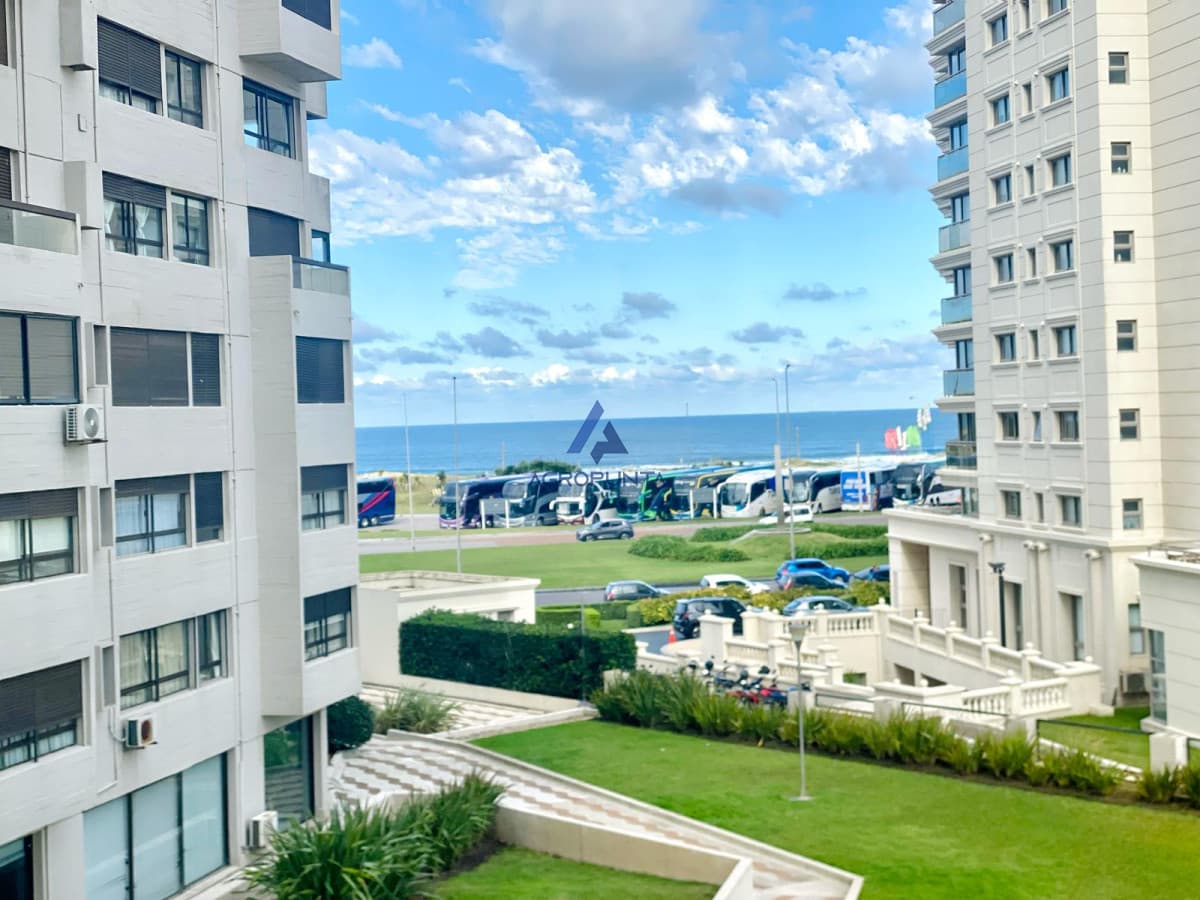 Apartamento en Venta en Punta del Este 3 dormitorios