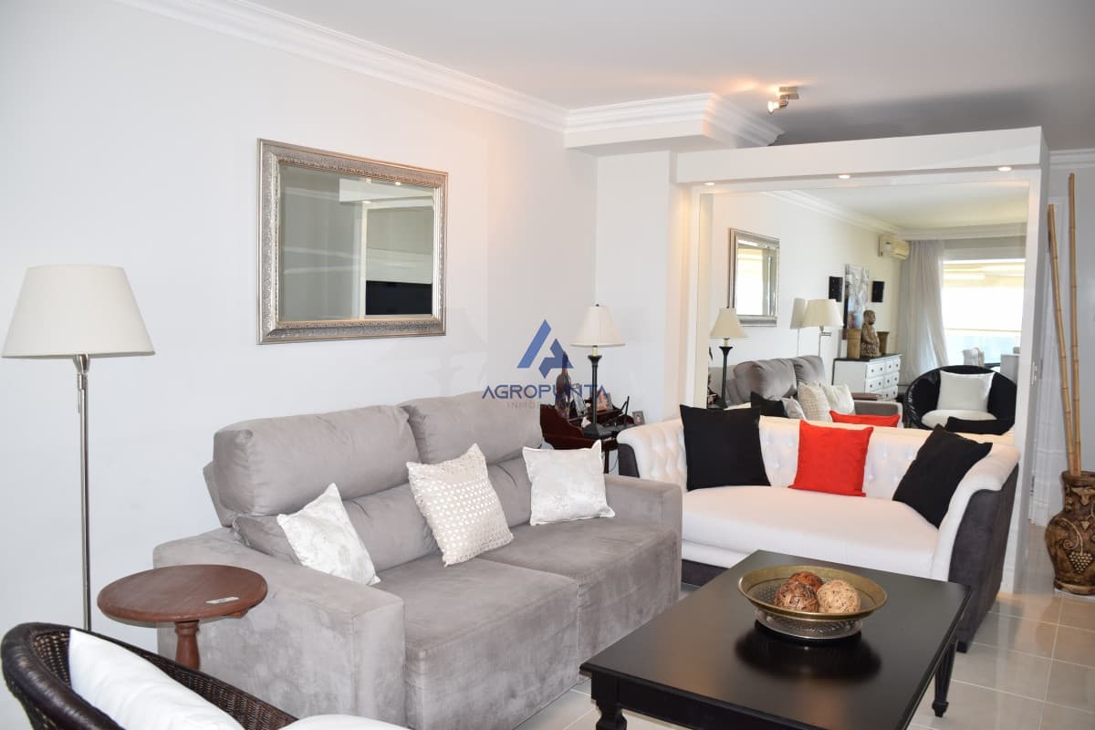 Apartamento en Mansa, 3 dormitorios *