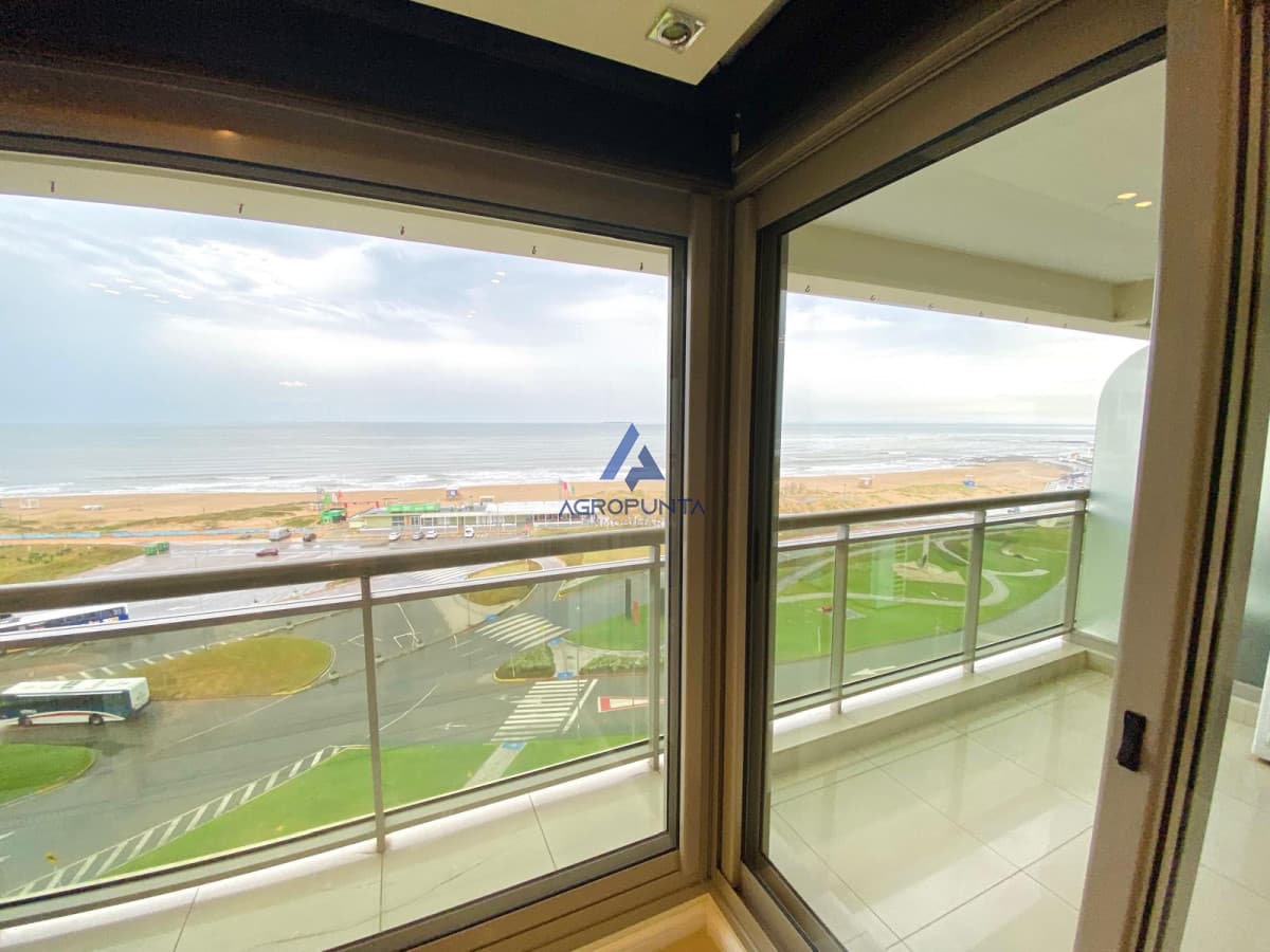 Apartamento en Punta del Este, Brava