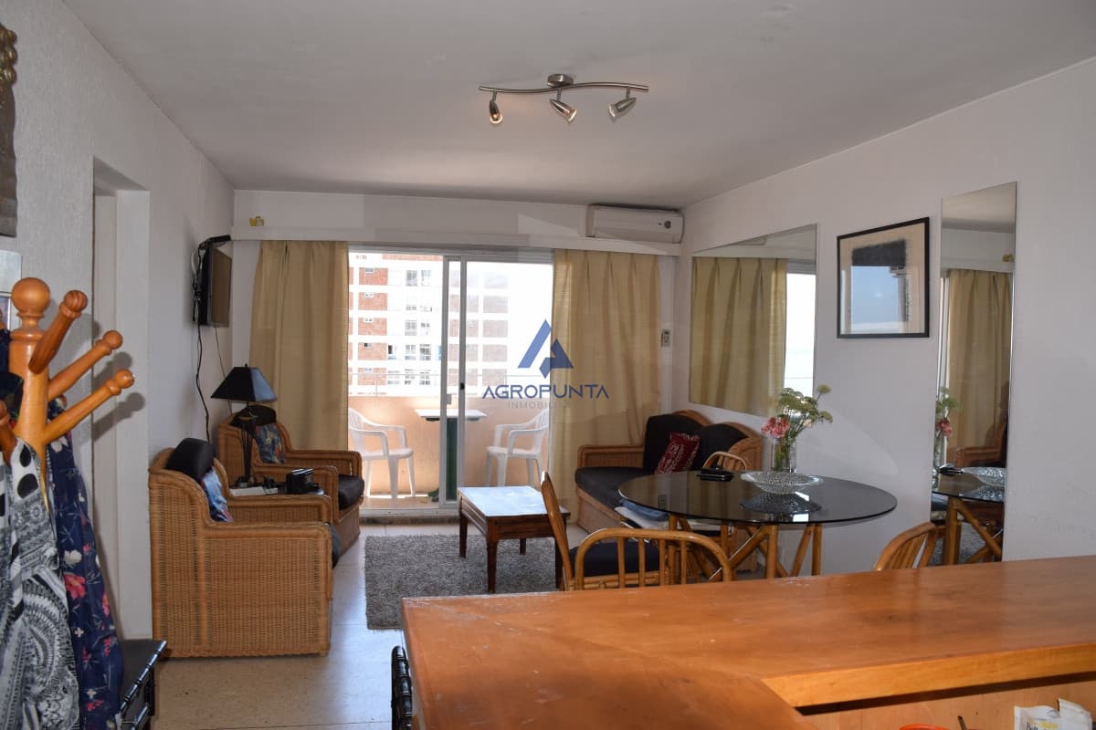 Apartamento en Peninsula, 2  dormitorios *