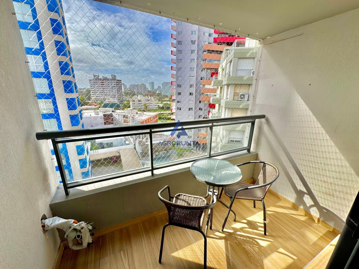 Apartamento en Venta Punta del Este 2 Dormitorios Terraza