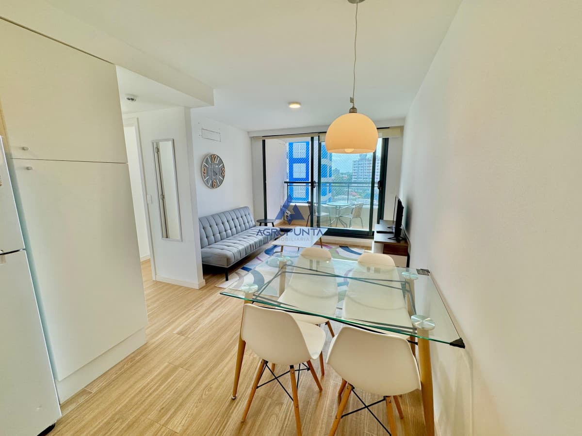Apartamento en Venta Punta del Este 2 Dormitorios Terraza