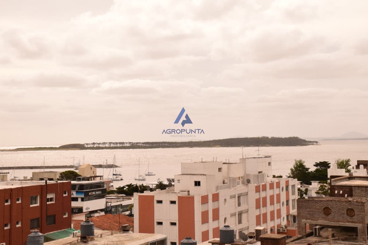 Apartamento en Peninsula, 2 dormitorios *