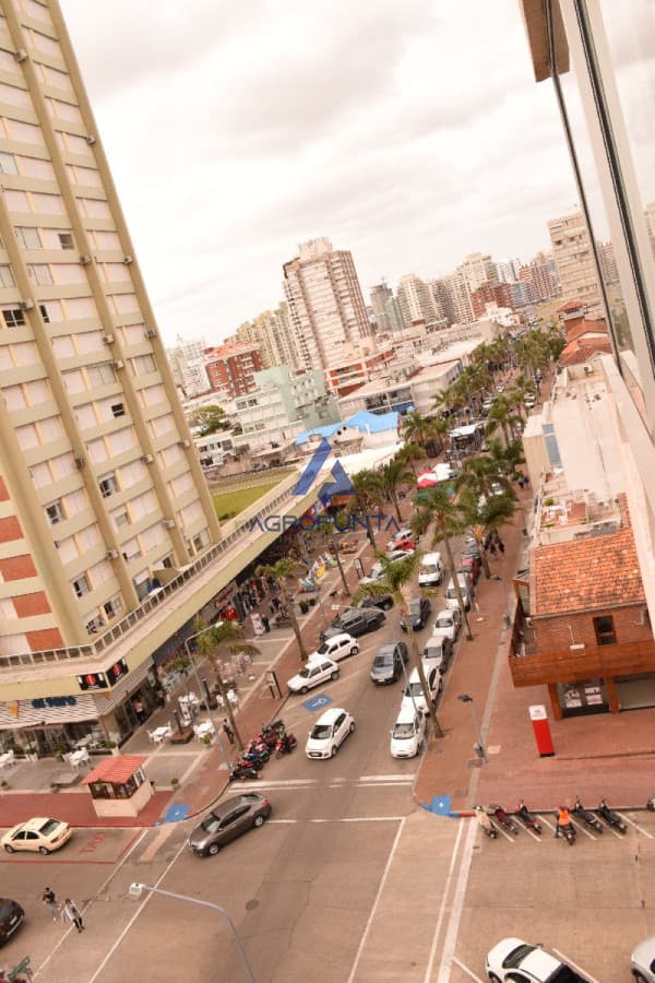 Apartamento en Peninsula, 2 dormitorios *