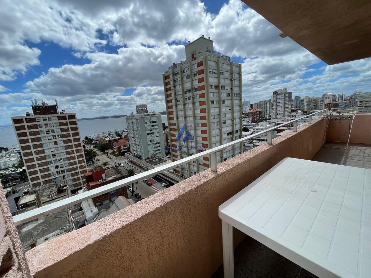Apartamento en Peninsula, 2 dormitorios *