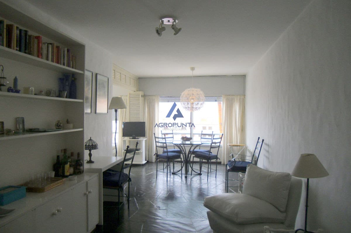 Apartamento en Peninsula, 2 dormitorios *