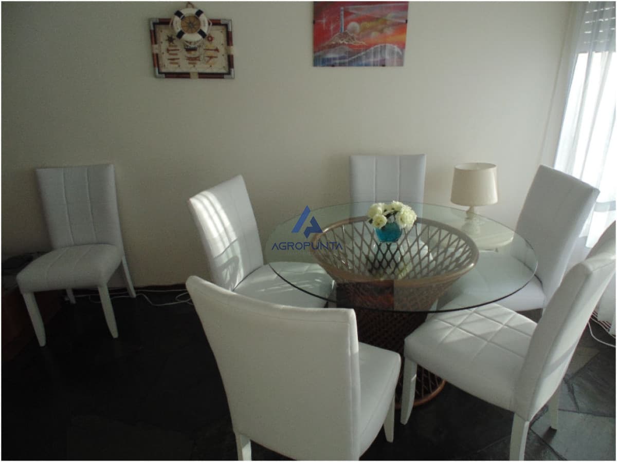 Apartamento en Peninsula, 2 dormitorios *