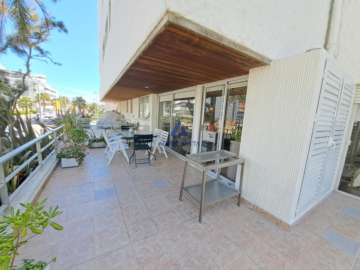 Venta Apartamento en Península, 2 dormitorios Punta del Este