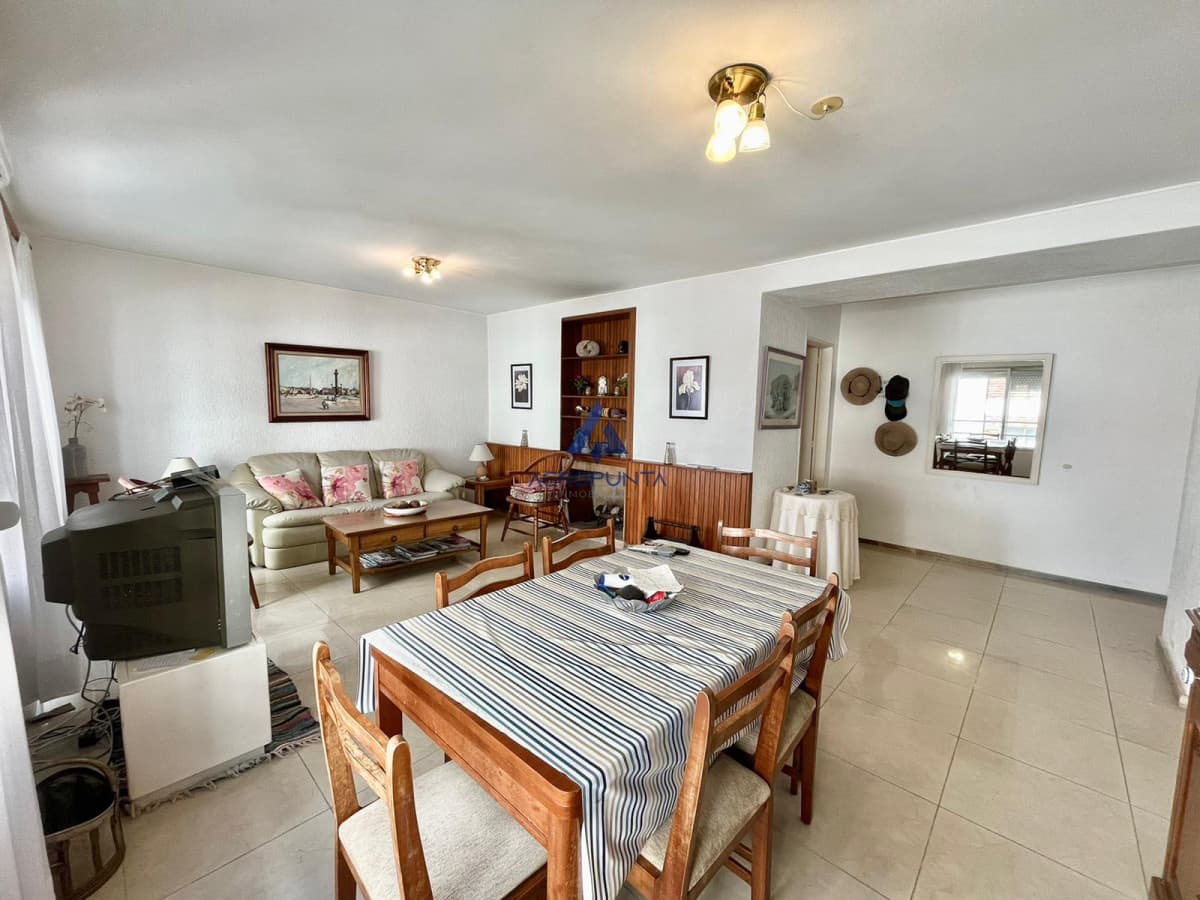 Apartamento en Venta Península 3 Dormitorios