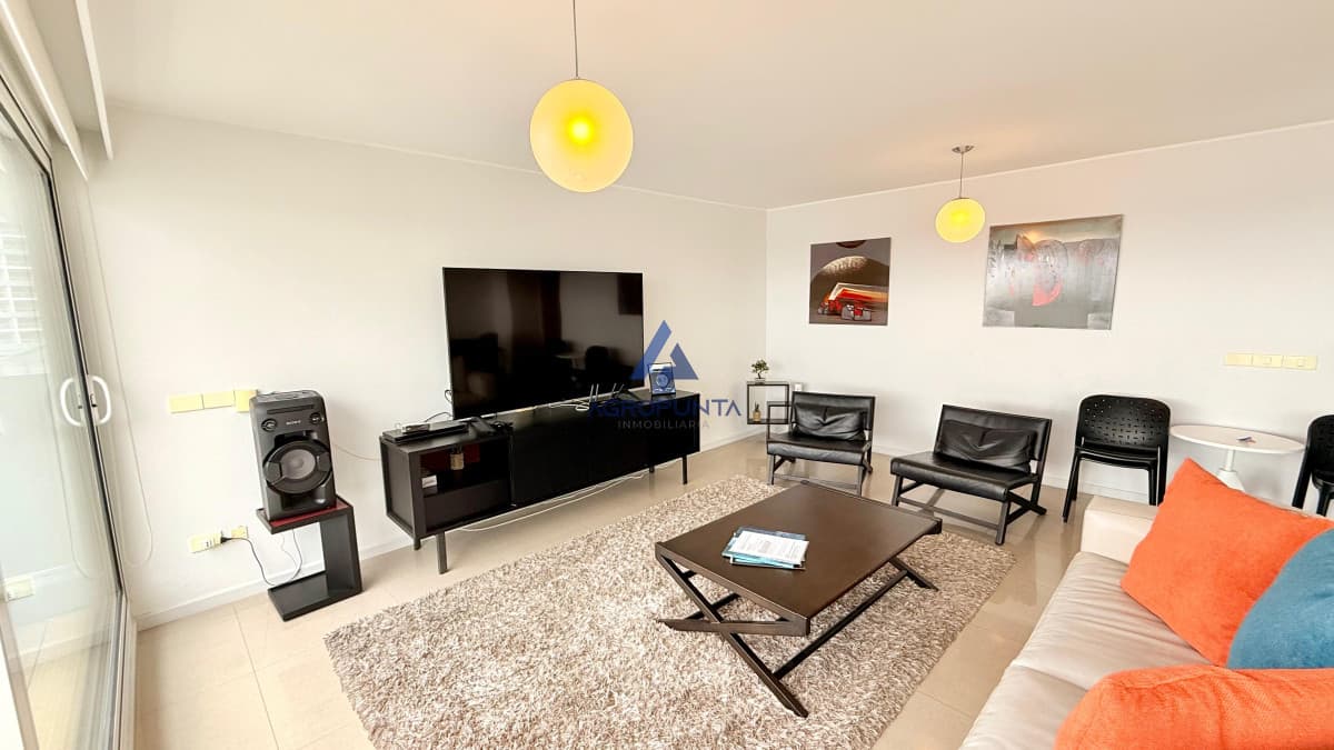 Apartamento en venta y alquiler temporal en Mansa Punta del Este