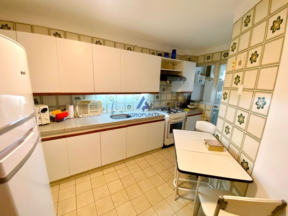Amplio Apartamento sobre Roosevelt en venta y alquiler de temporada