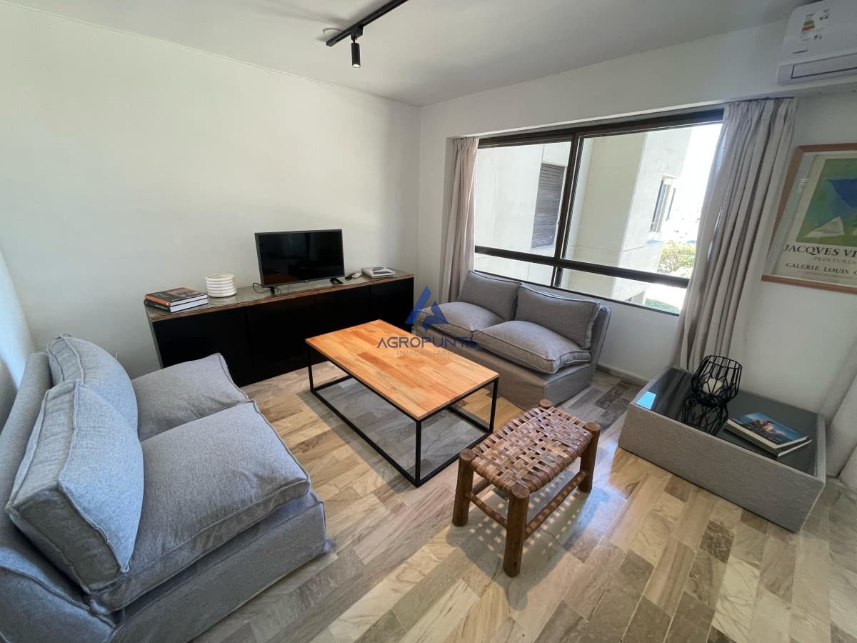 Apartamento en Punta del Este, Brava