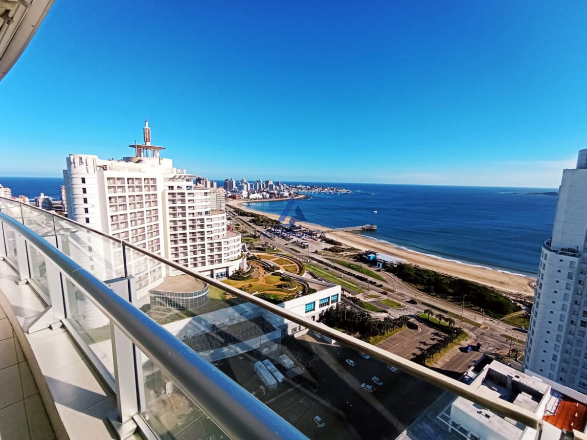 Torre de categoria en Rambla mansa