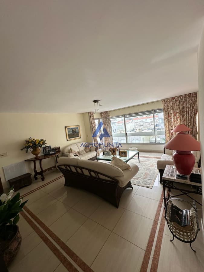 Venta Apartamento de 3 dormitorios en Península, Punta del Este