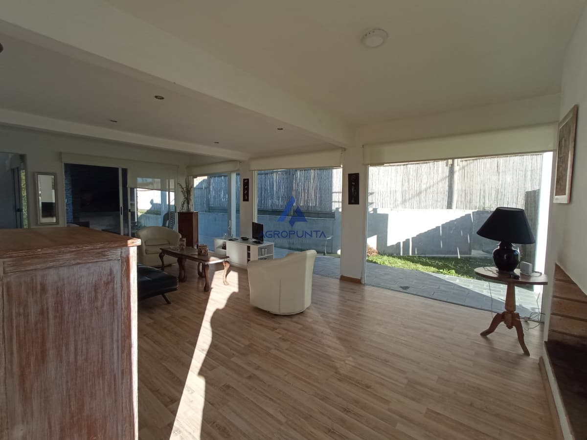 Casa en Punta Piedras, 3 dormitorios