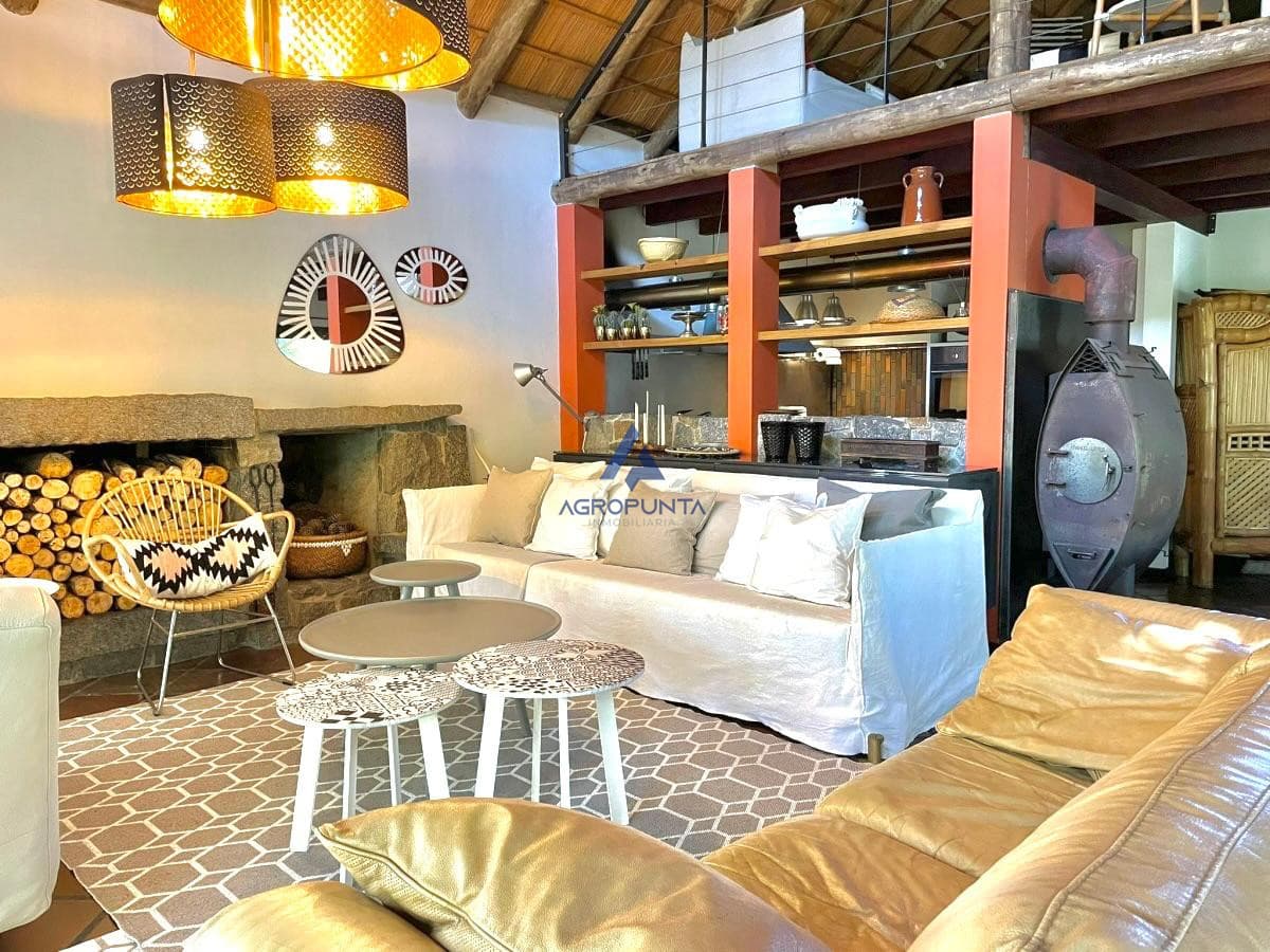 Casa en Venta y alquiler temporal en Montoya