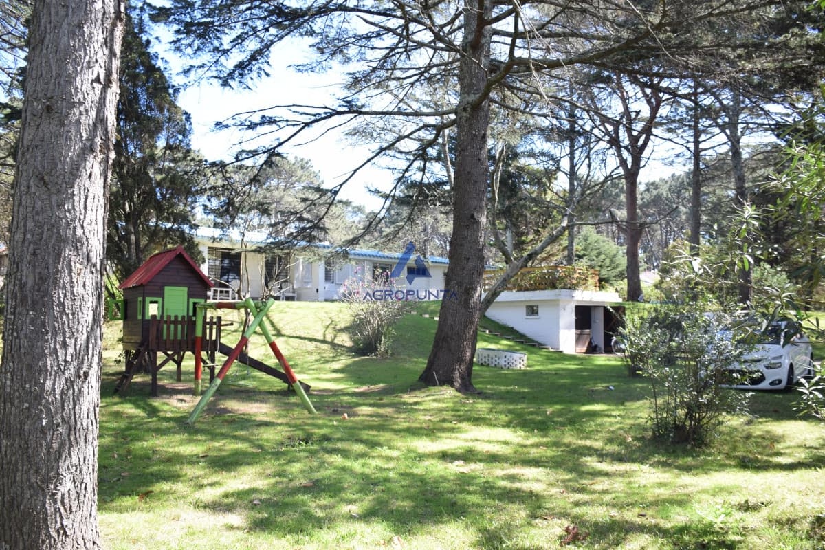 Amplia casa 4 dormitorios + servicio * Alquiler temporal * Venta *  -