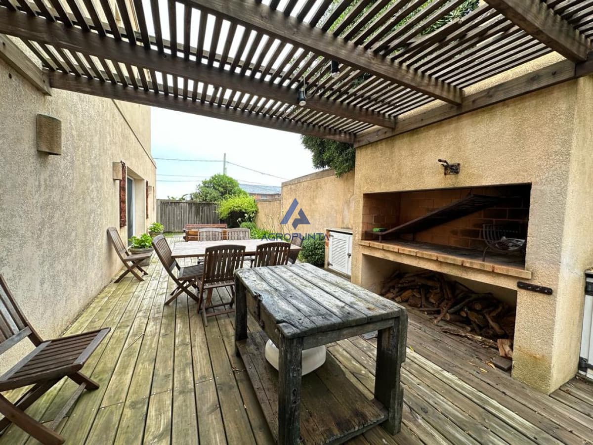 Casa en Peninsula, 4 dormitorios *  -
