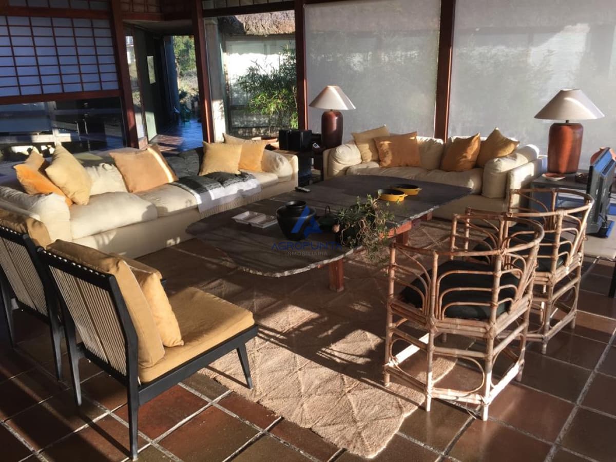 Casa en Montoya, 4 dormitorios   -