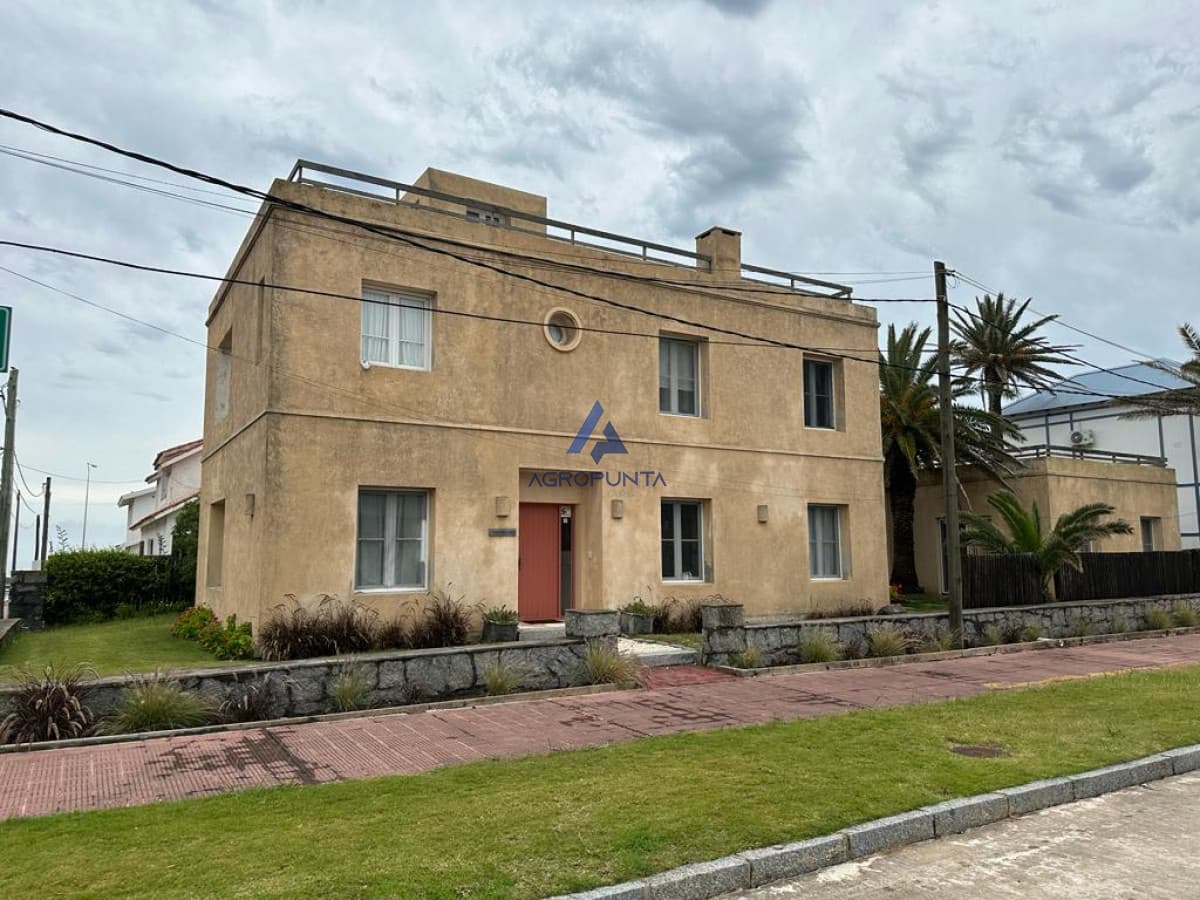 Casa en Peninsula, 4 dormitorios *  -