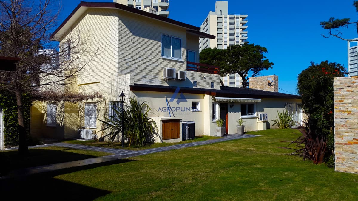 Casa en Mansa, 5 dormitorios *