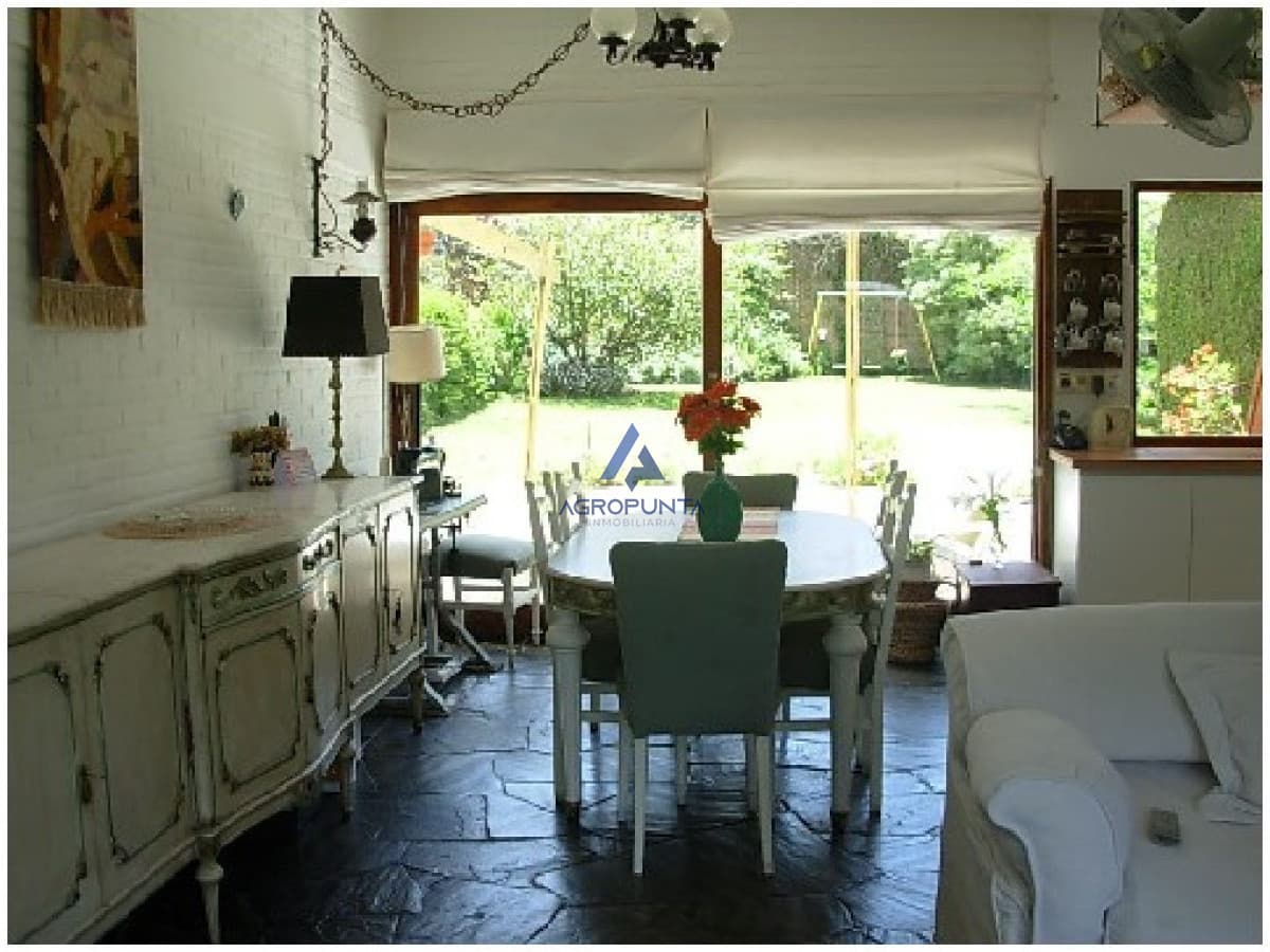 Casa en Pinares, 4 dormitorios *
