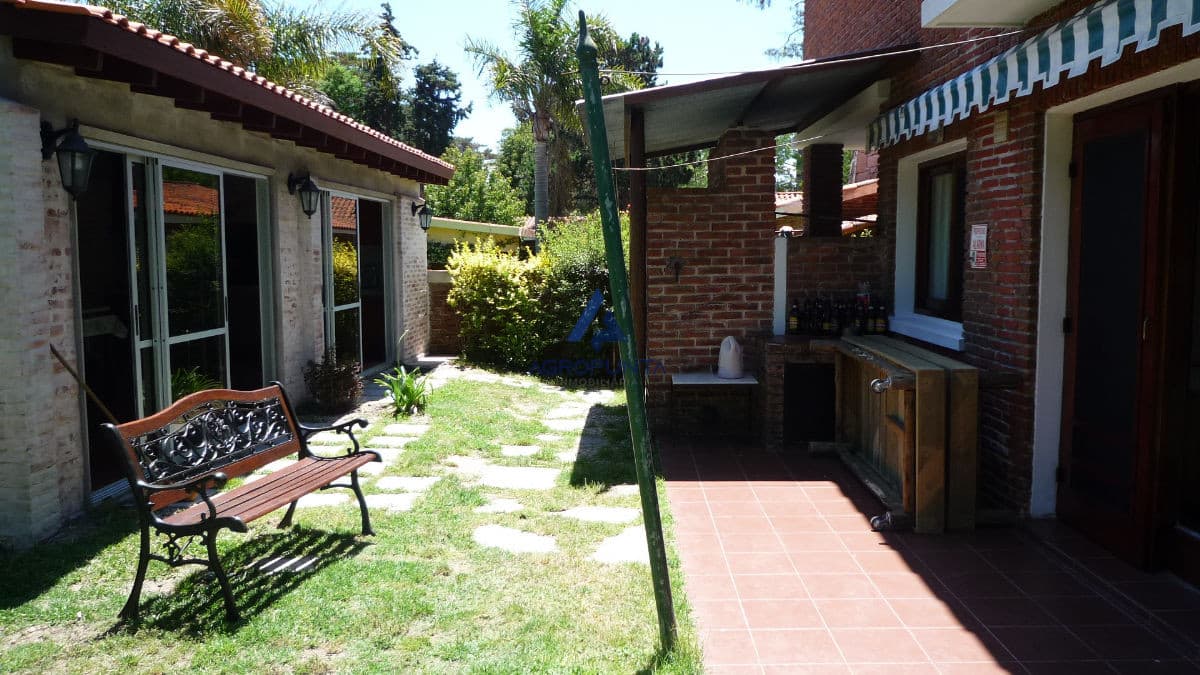 Casa en Mansa, 3 dormitorios *  -