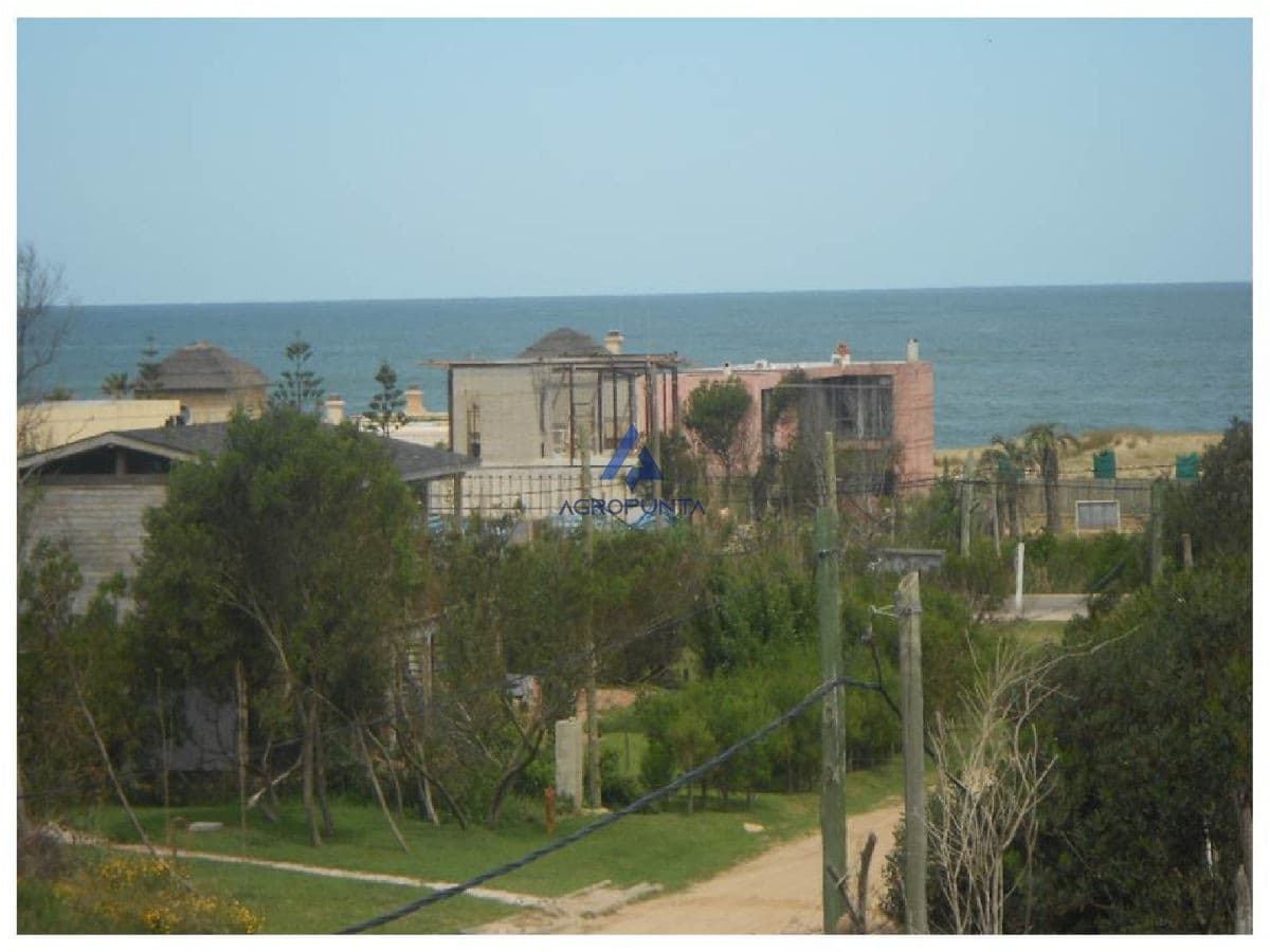 Casa en Altos de Punta Piedra con vista al mar