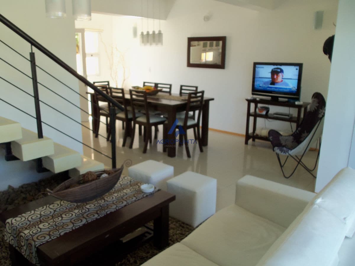 Casa en La Barra, 3 dormitorios *  -