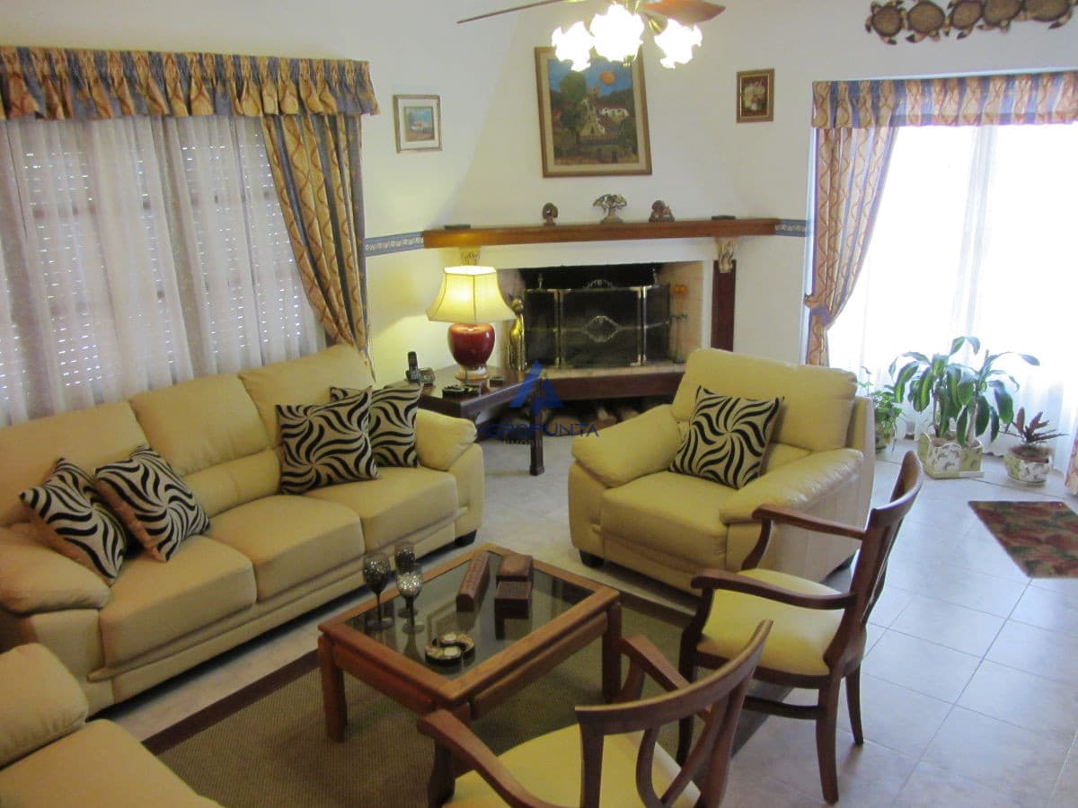 Casa en Mansa, 2 dormitorios *  -