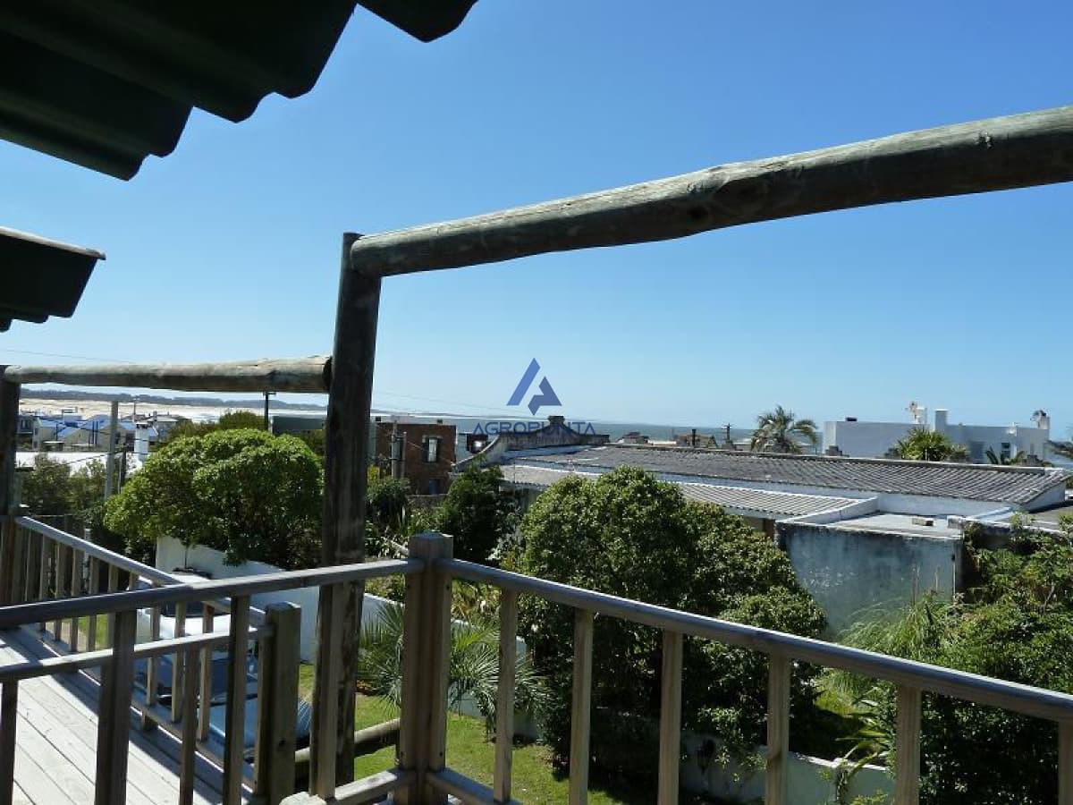 Casa en José Ignacio, 2 dormitorios *  -