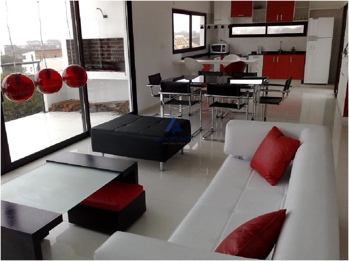 Casa en Punta Piedras, 3 dormitorios
