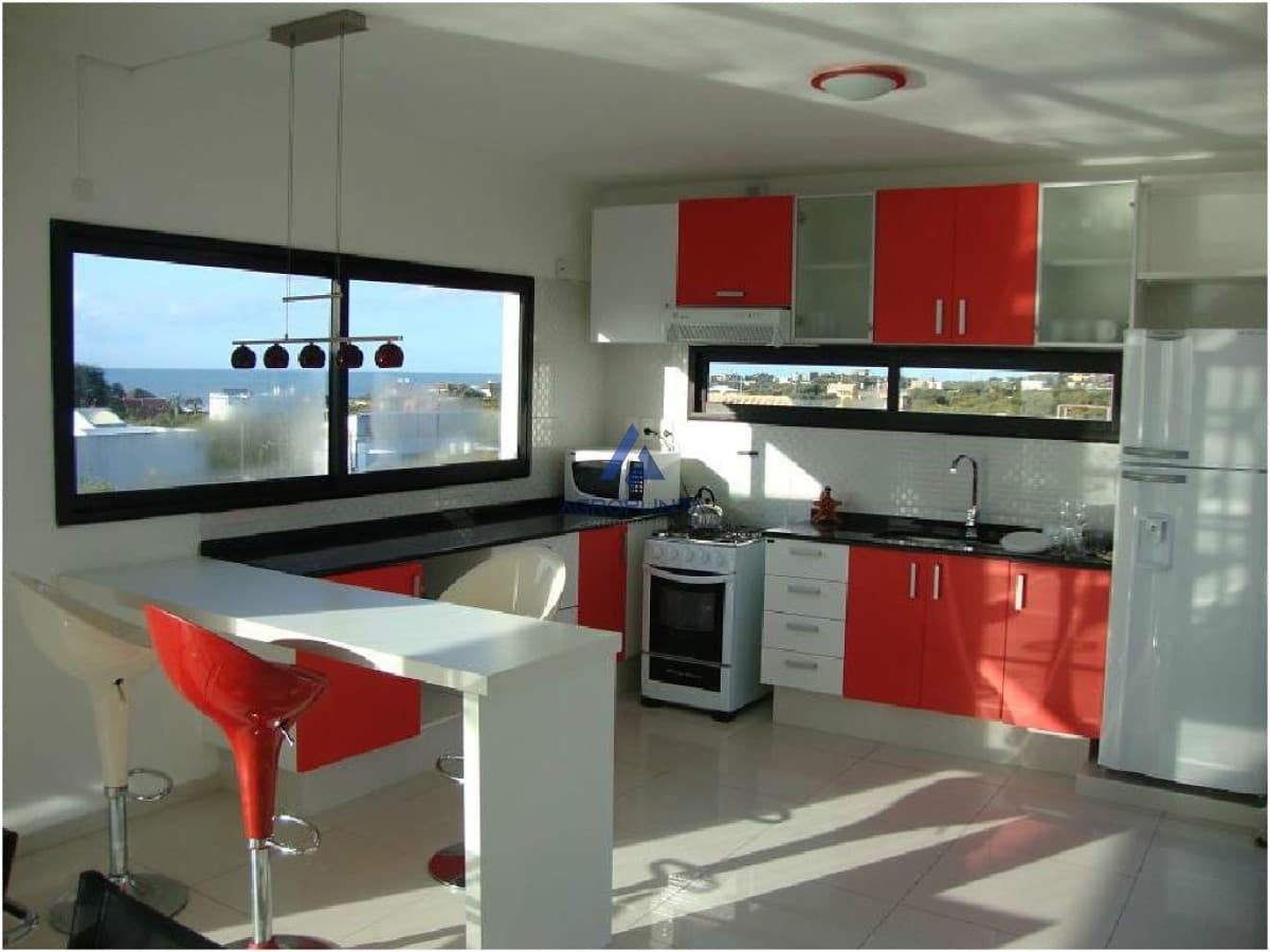 Casa en Punta Piedras, 3 dormitorios