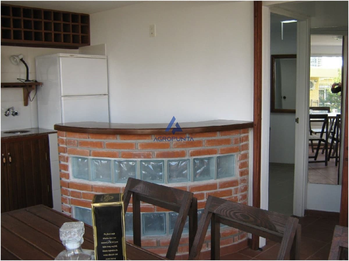 Alquiler Punta del Este, Casa en Brava, 4 dormitorios