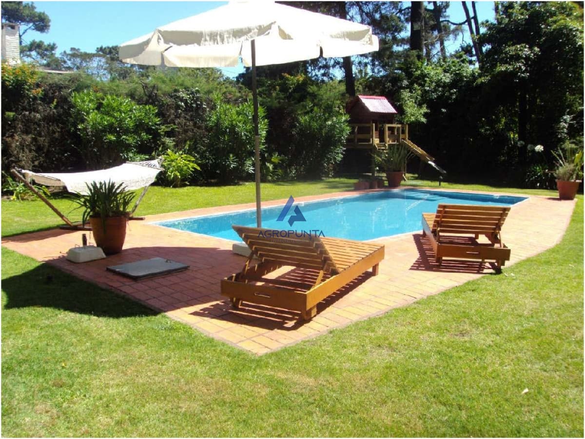 Casa en San Rafael, 4 dormitorios *  -