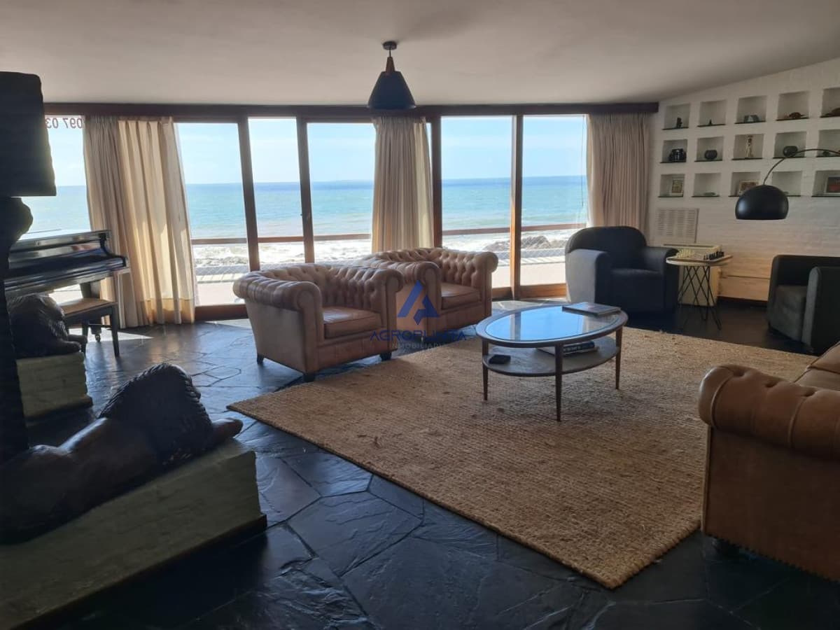 Hermosa casa de 5 dormitorios