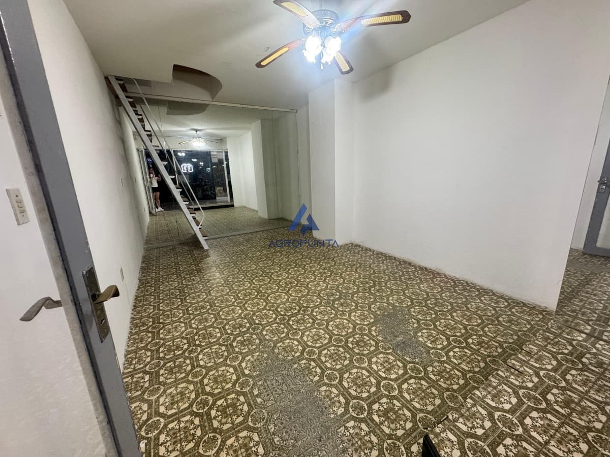 ALQUILER LOCAL COMERCIAL PUNTA DEL ESTE  -