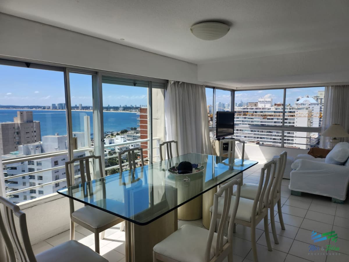 DEPARTAMENTO PENÍNSULA DE PUNTA DEL ESTE, 3 dormitorios