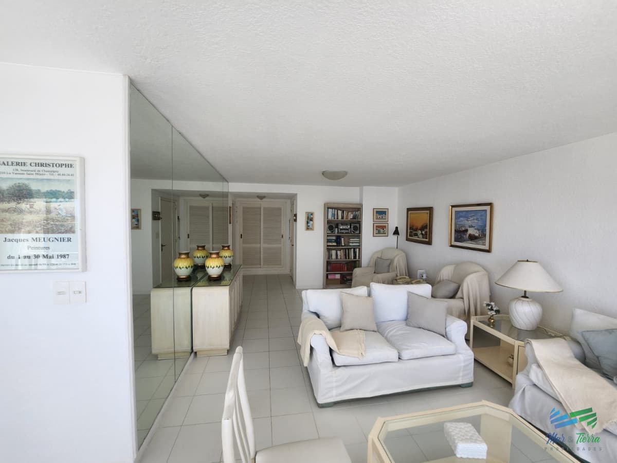 DEPARTAMENTO PENÍNSULA DE PUNTA DEL ESTE, 3 dormitorios