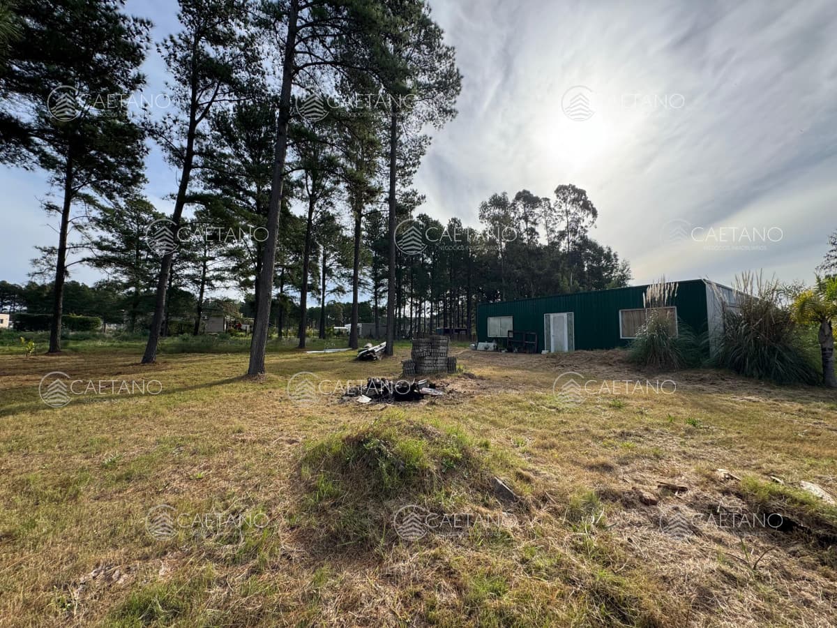 Venta Maldonado Terreno 2000m con Construcción